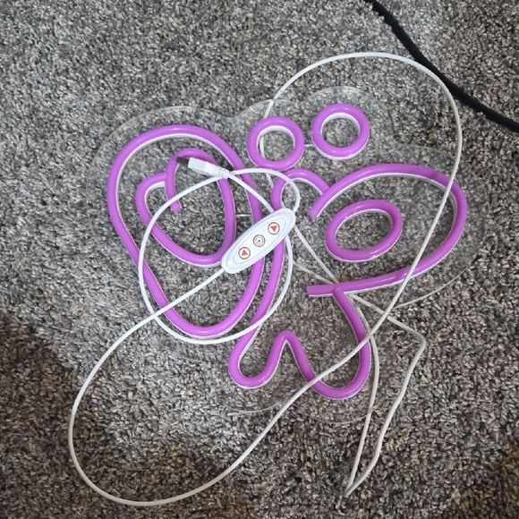 Olivia Rodrigo Neon Butterfly Wall Light - Picture 3 of 4